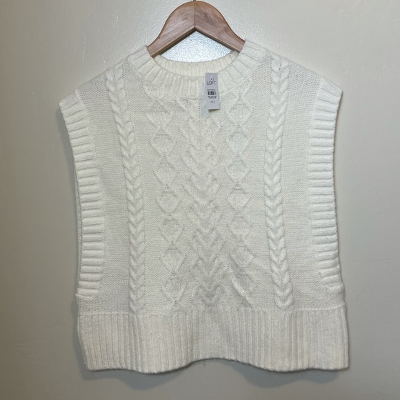 LOFT Sweaters - NWT LOFT sweater vest